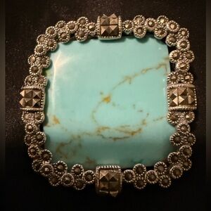 Women’s Turquoise and silver vintage look pin